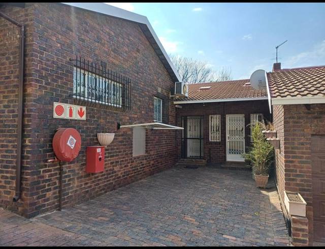 2 BEDROOM PROPERTY TO RENT IN MORNINGHILL